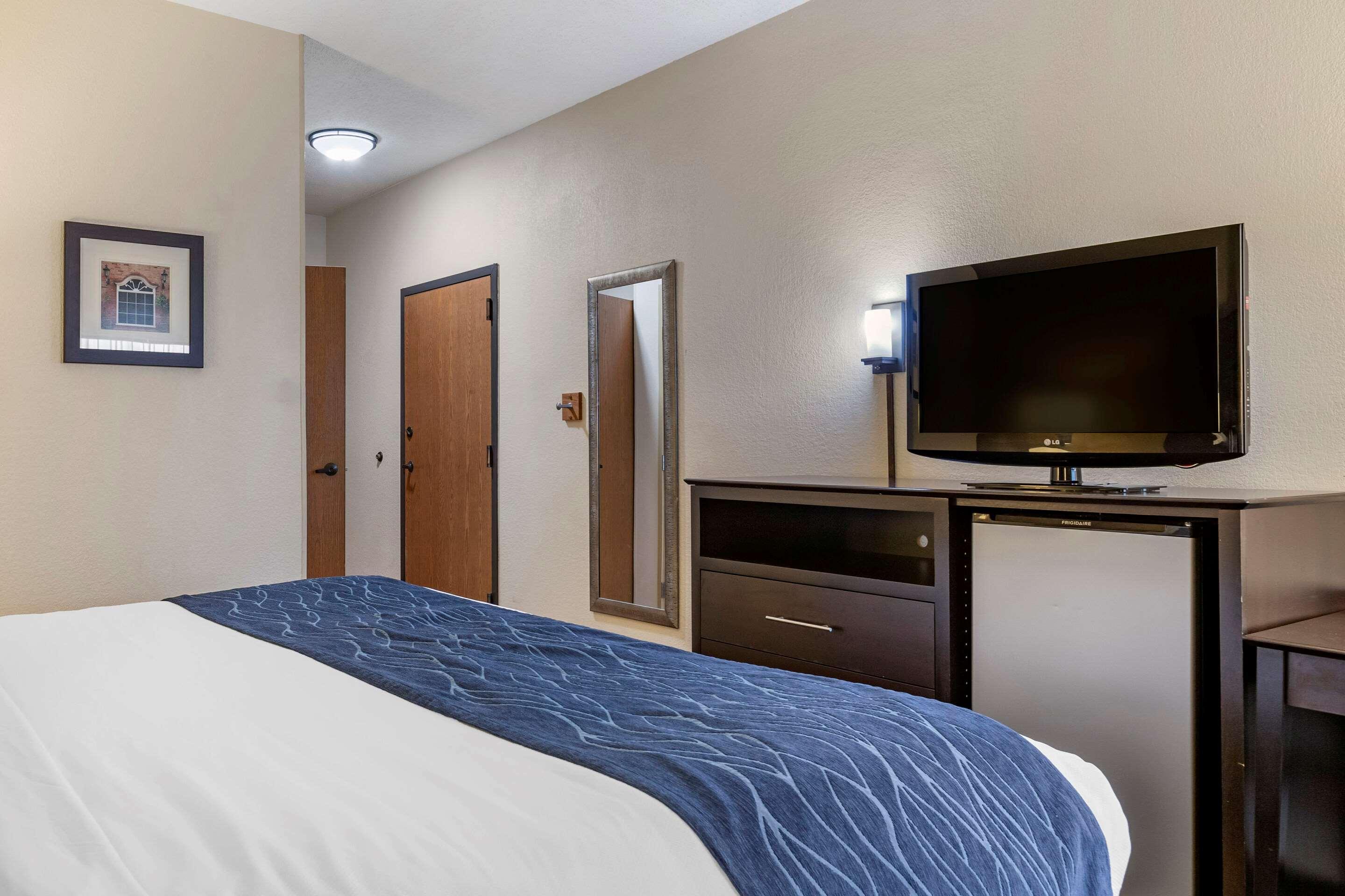 Comfort Inn Wings Stadium Kalamazoo Exterior photo