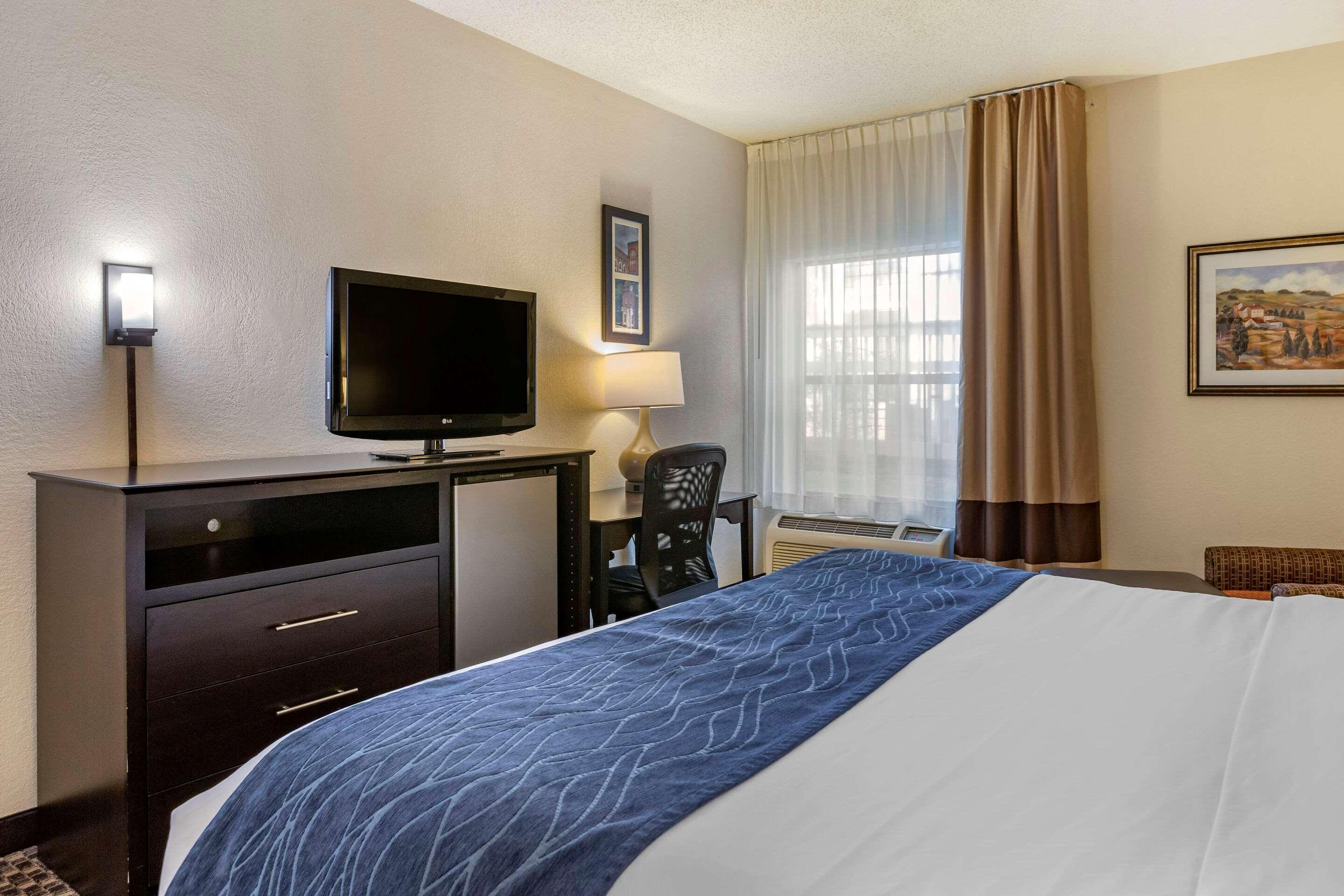 Comfort Inn Wings Stadium Kalamazoo Exterior photo