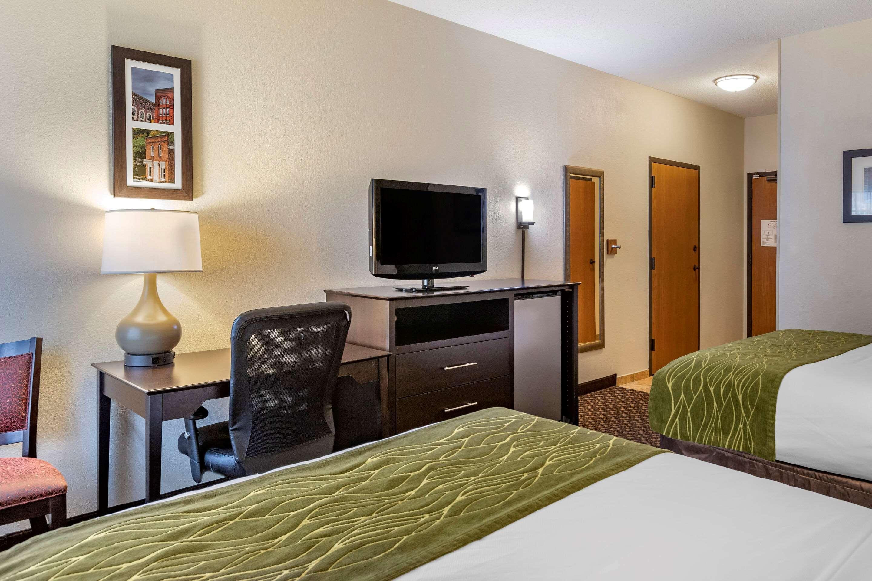 Comfort Inn Wings Stadium Kalamazoo Exterior photo