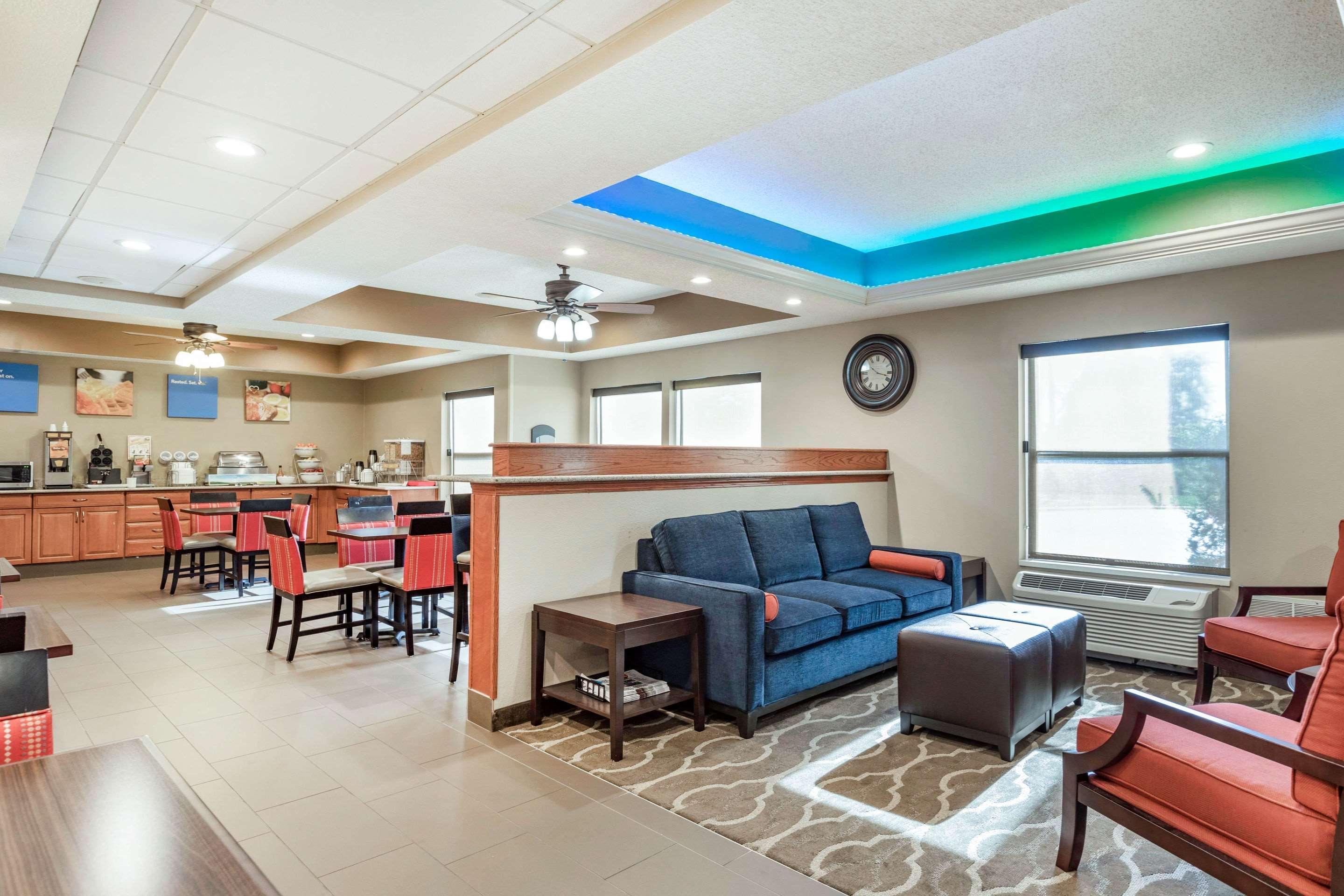 Comfort Inn Wings Stadium Kalamazoo Exterior photo