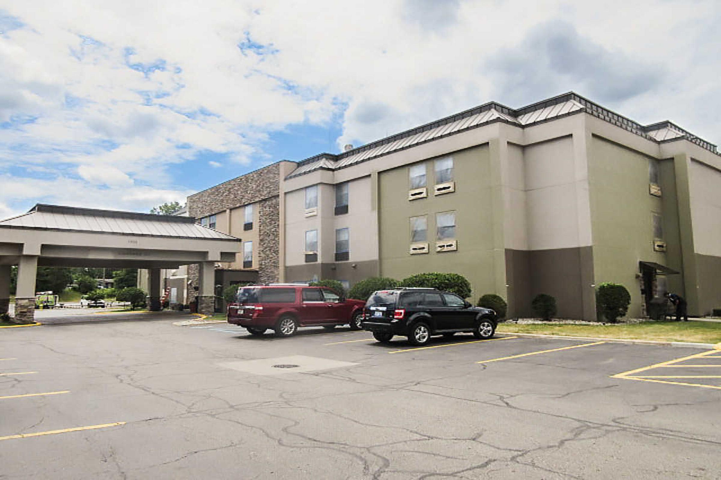Comfort Inn Wings Stadium Kalamazoo Exterior photo